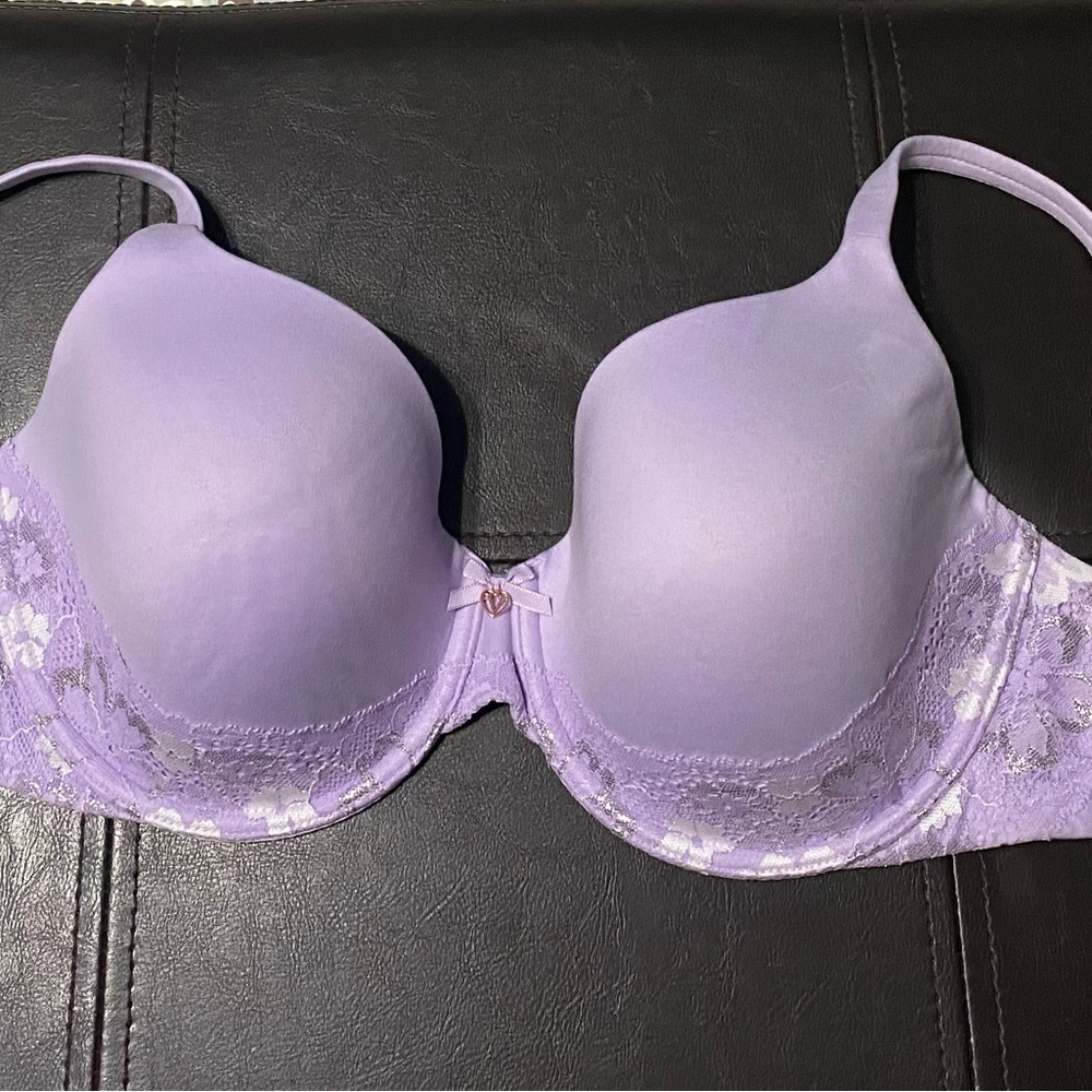 Victoria’s Secret Bra 38C